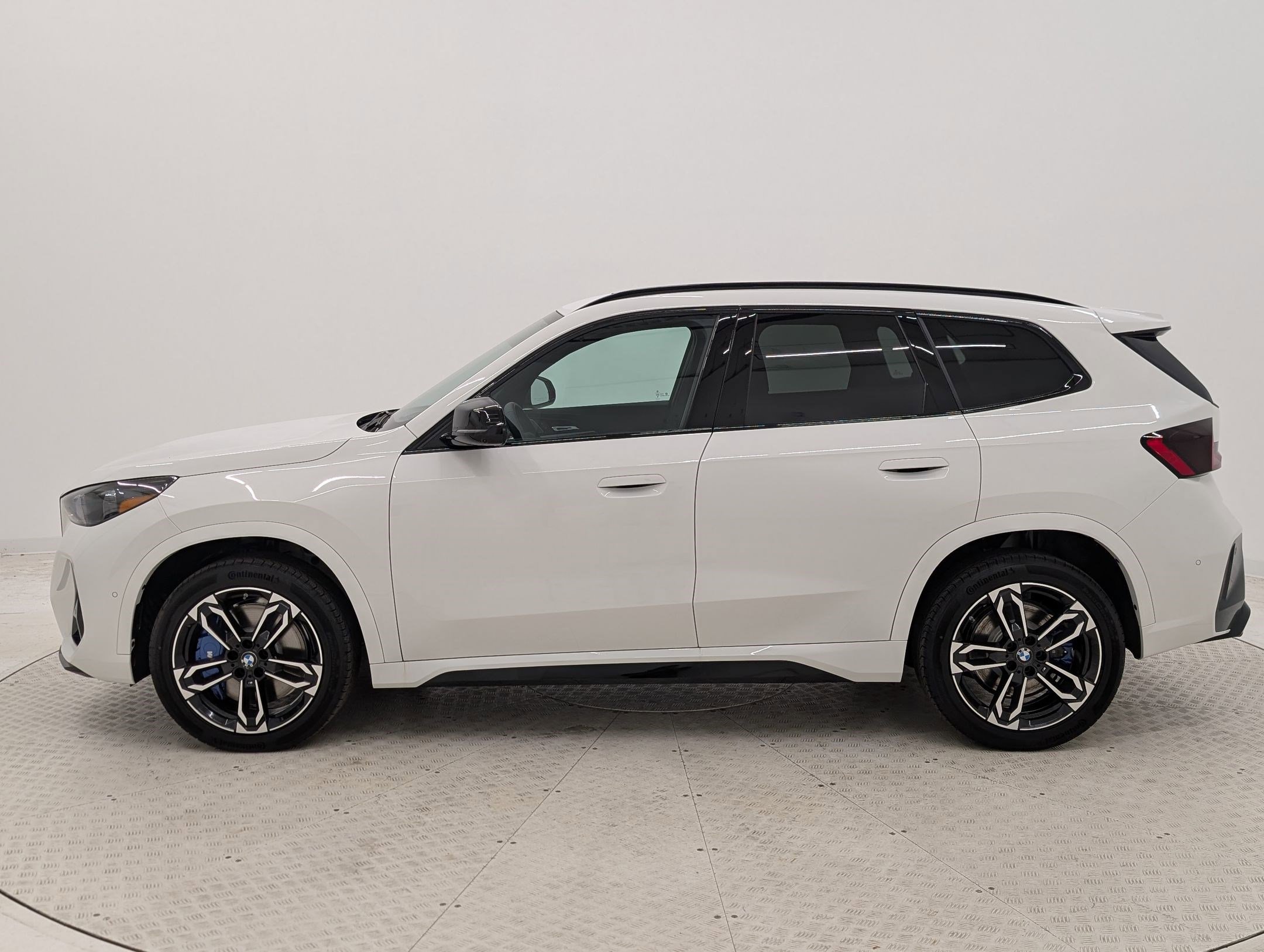 2026 Bmw X1 M35i photo 2