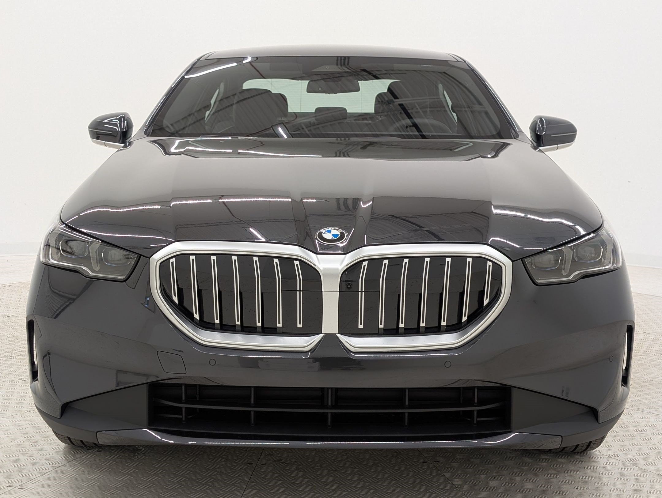2026 BMW 5 Series 530i - Photo 6