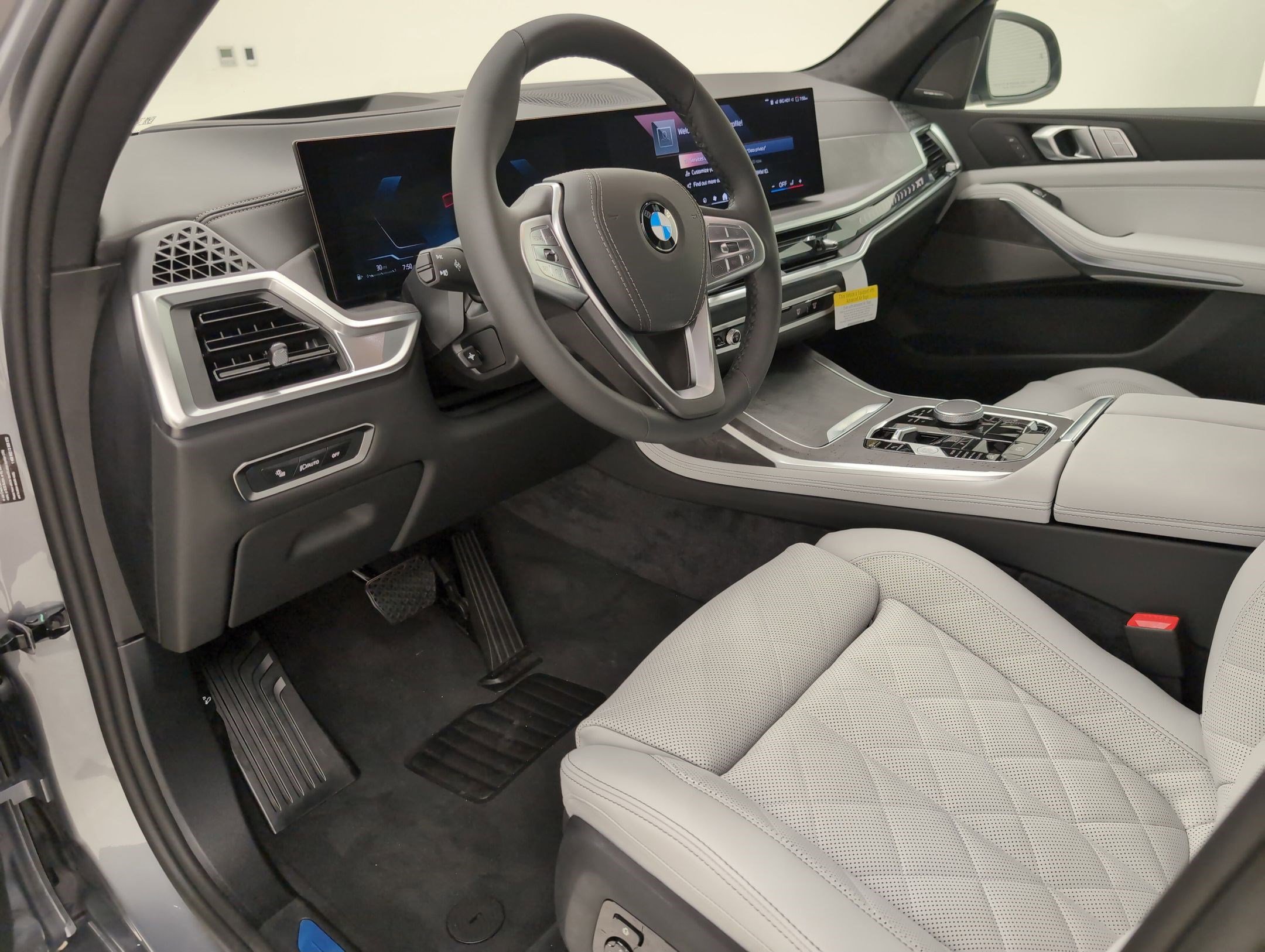2026 Bmw X7 xDrive40i photo 3