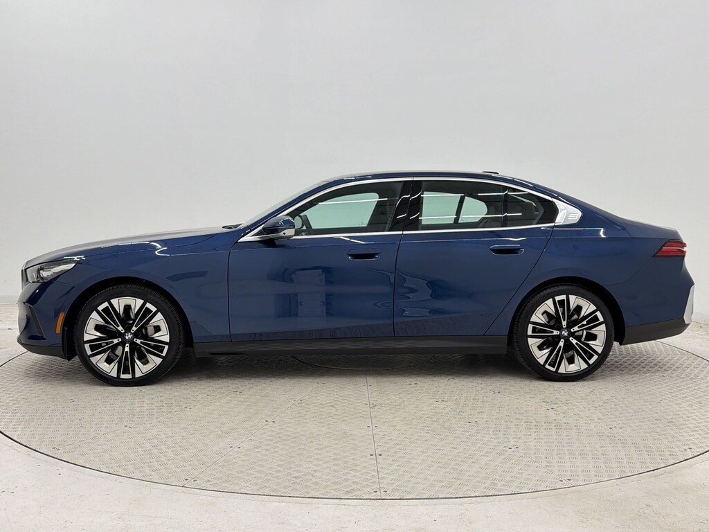 Used 2025 BMW 530i Sedan
