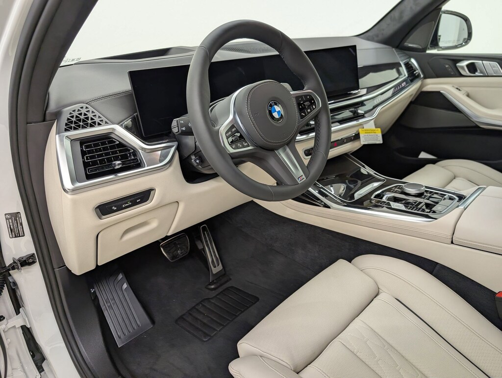 New 2026 BMW X7 xDrive40i SUV