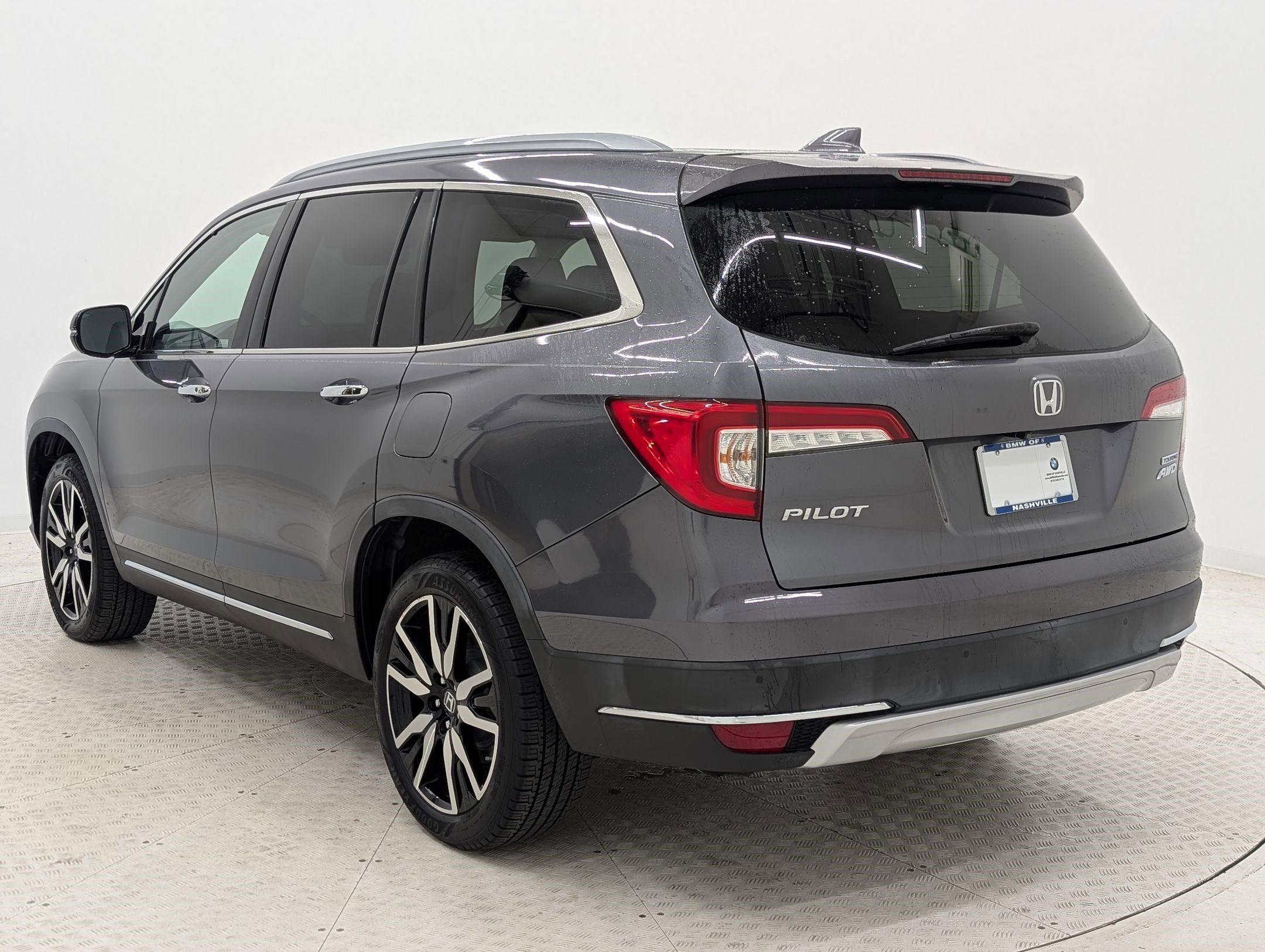 2019 Honda Pilot Touring photo 3