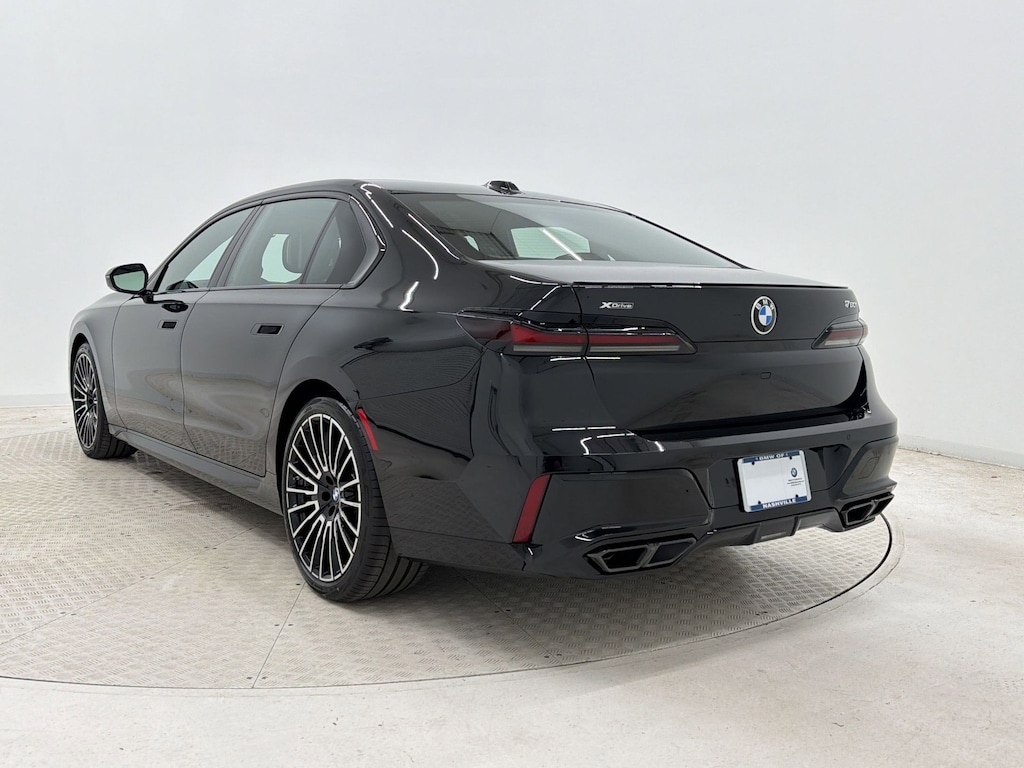 New 2026 BMW 760i xDrive Sedan
