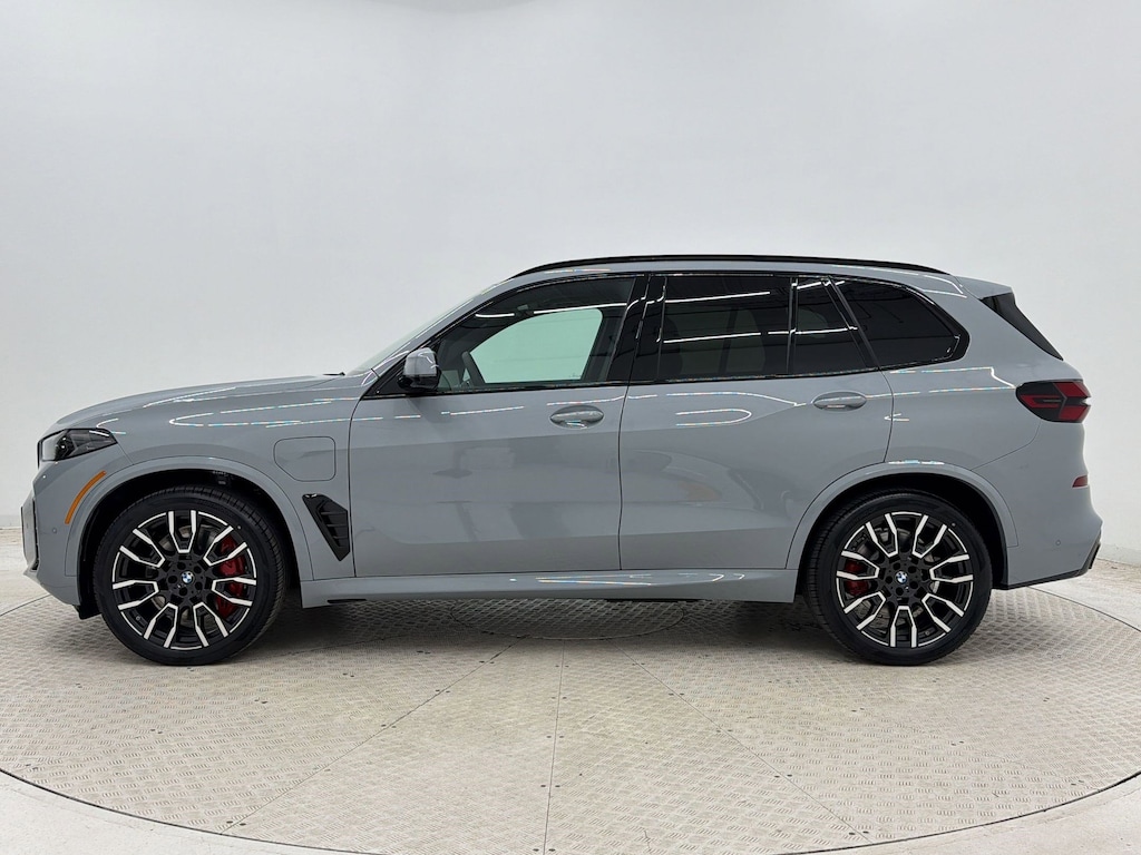 New 2026 BMW X5 PHEV xDrive50e SUV