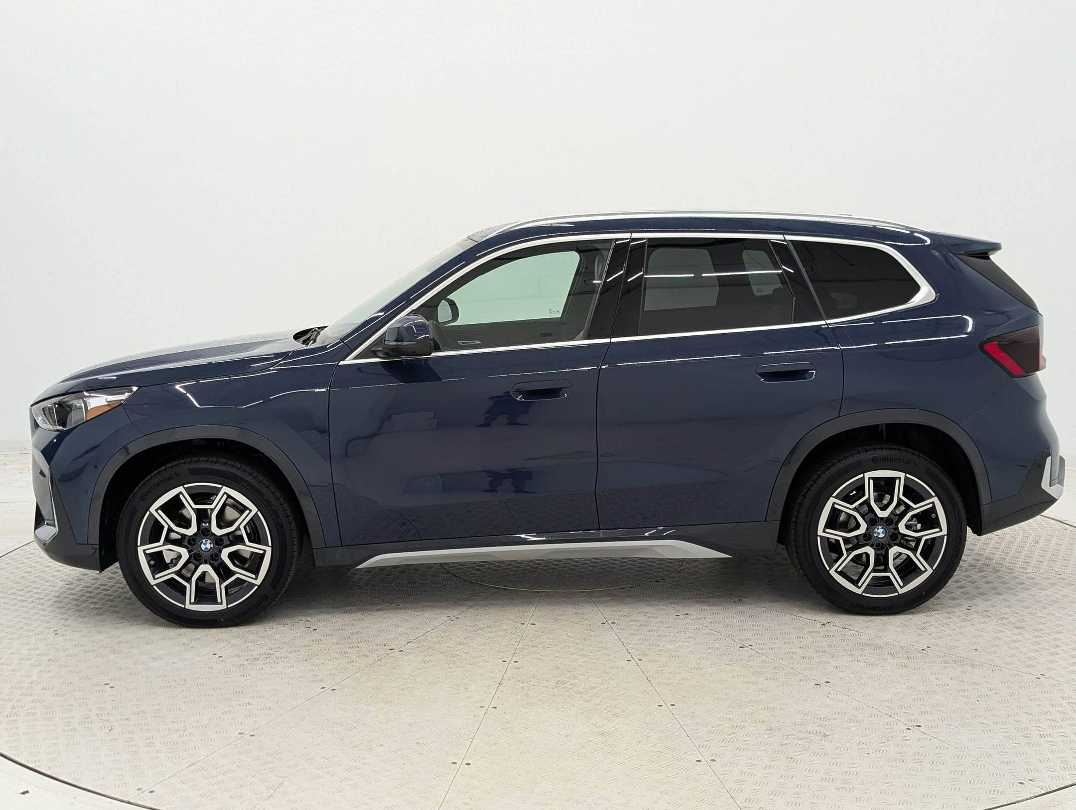 2026 Bmw X1 XDrive28i photo 2
