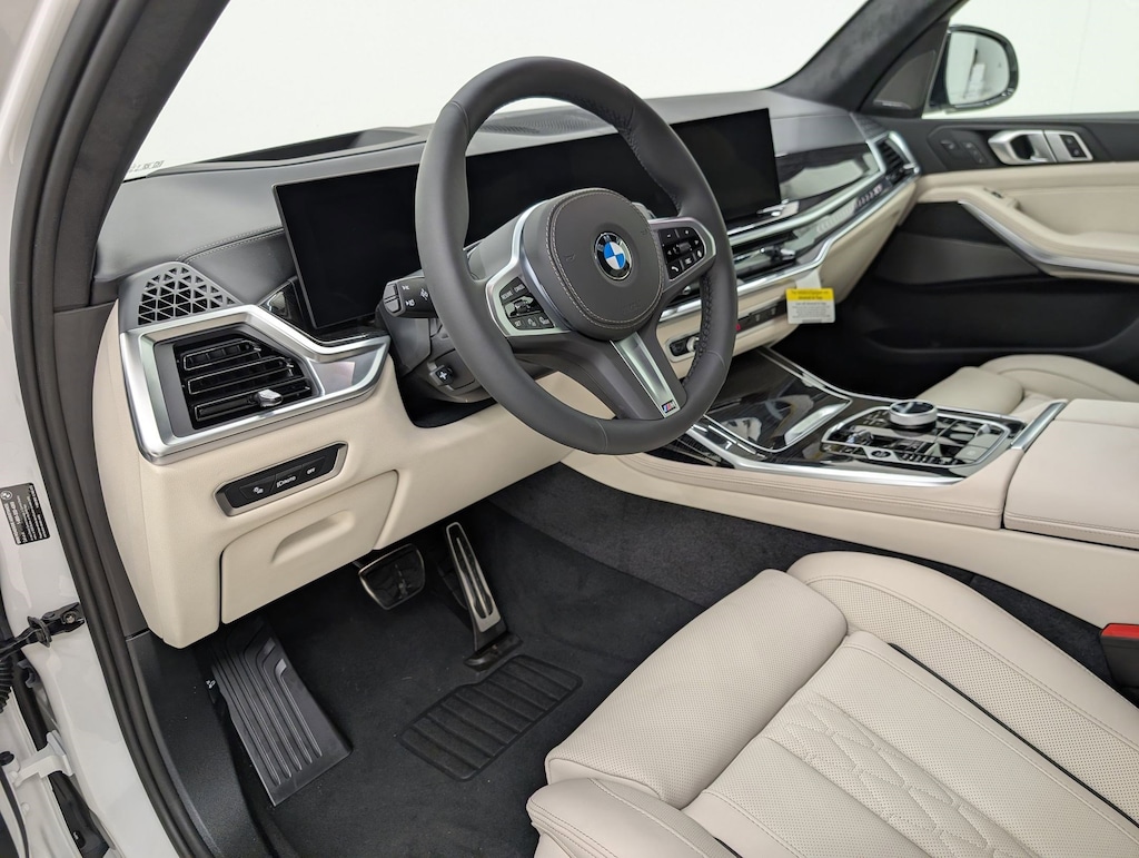 New 2026 BMW X7 xDrive40i SUV