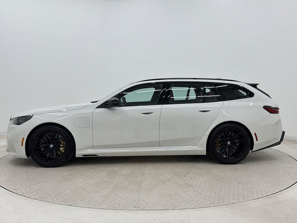 New 2027 BMW M5 Base Touring