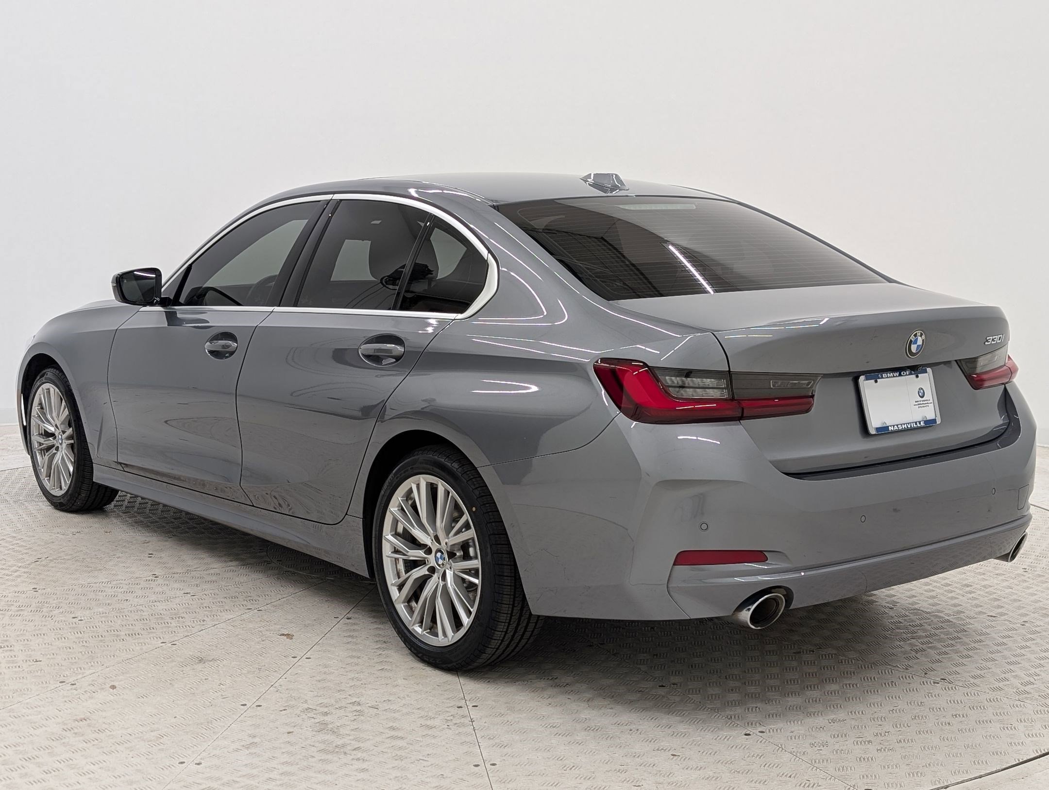 2023 Bmw 330i Sedan photo 3
