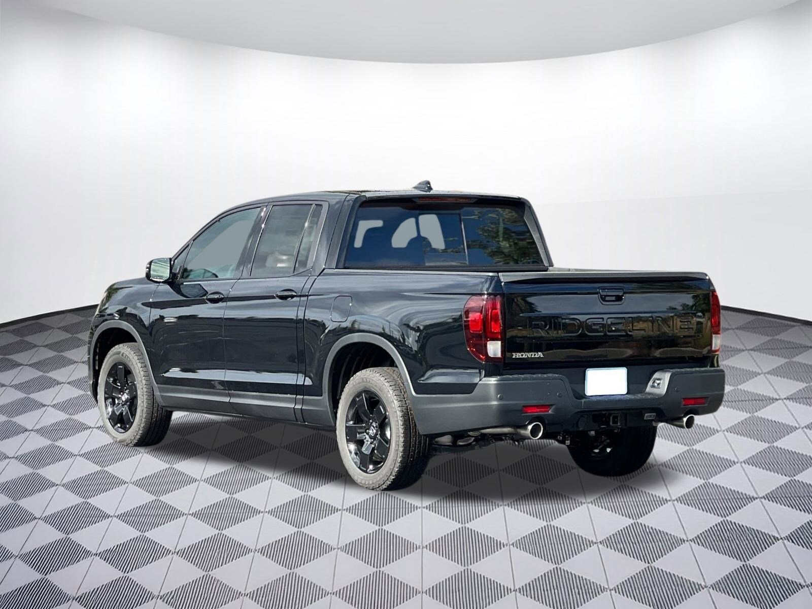 2025 Honda Ridgeline Black Edition photo 3