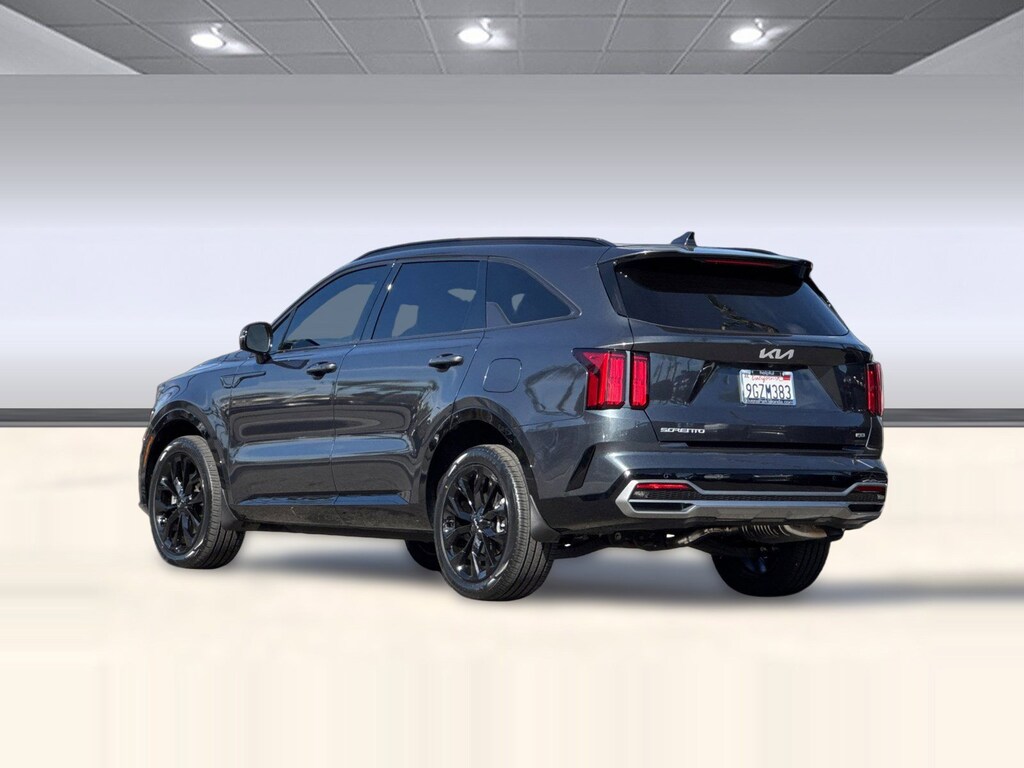 Used 2023 Kia Sorento SX SUV