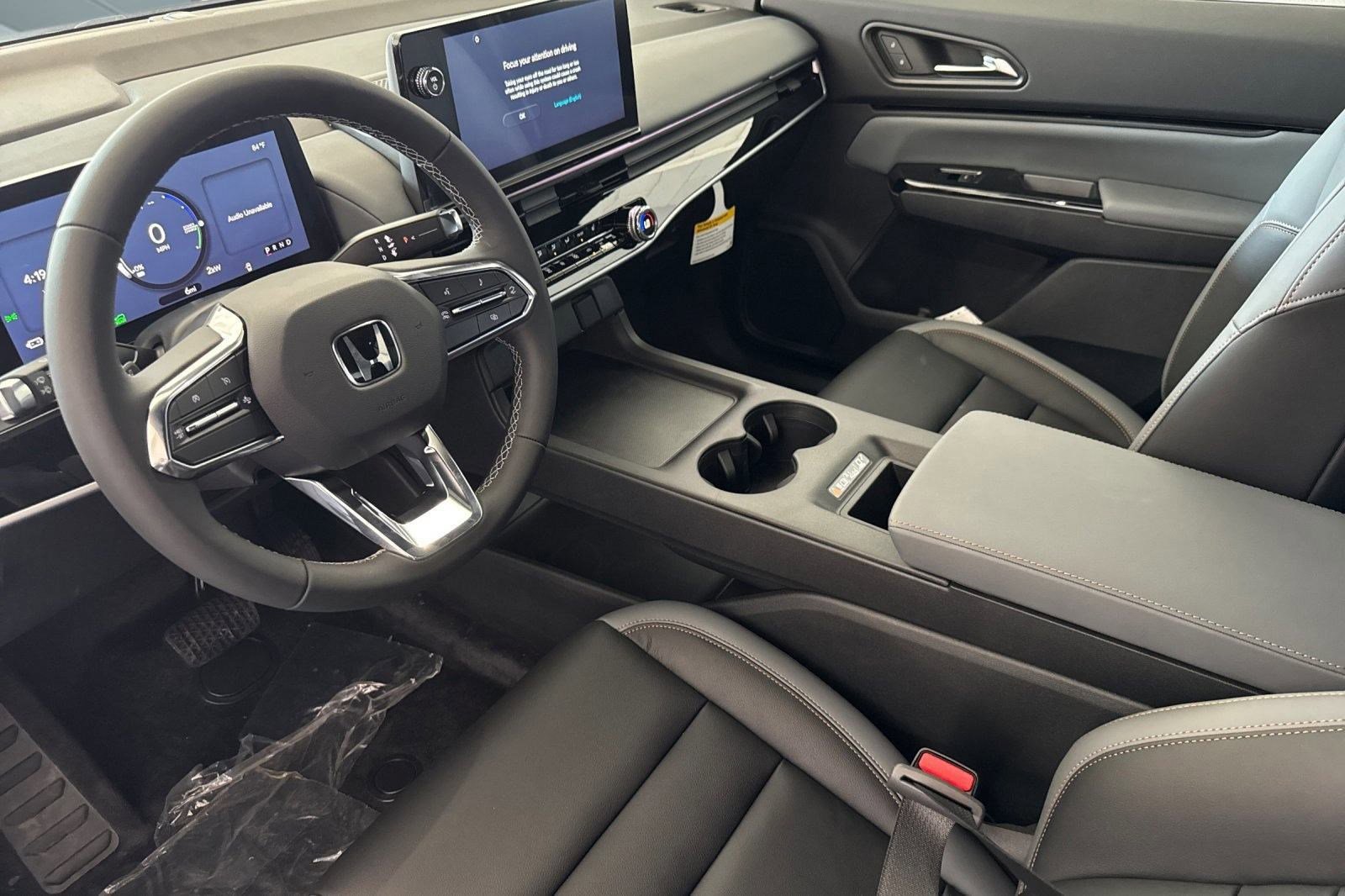 2025 Honda Prologue Touring photo 3