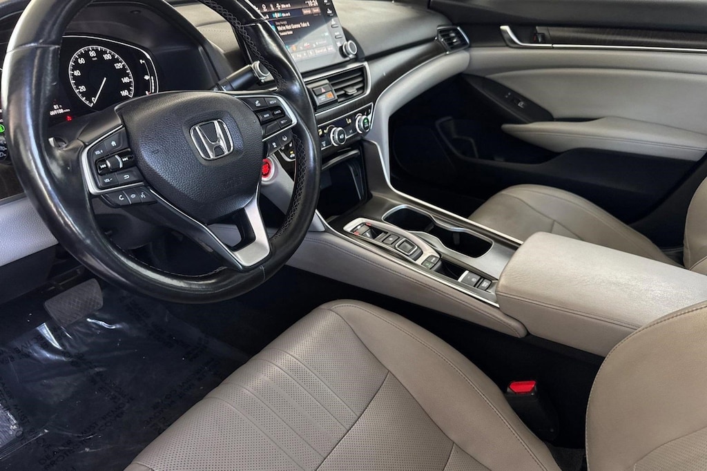 Used 2018 Honda Accord Touring 2.0T Sedan