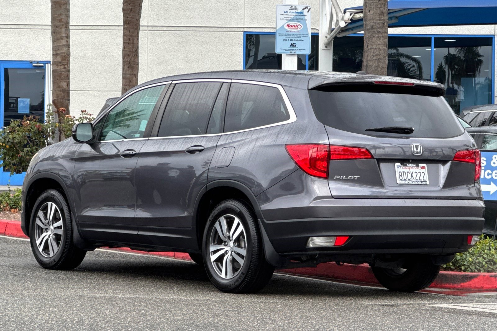 2018 Honda Pilot EX photo 3