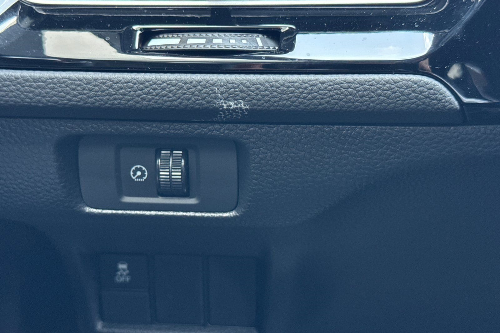 2026 Honda Civic Hatchback Sport - Photo 17