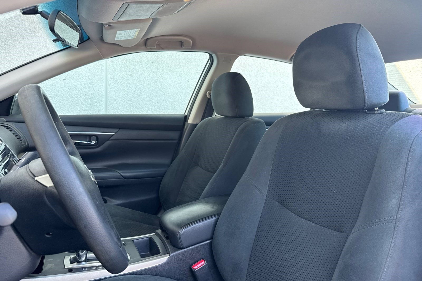 2015 Nissan Altima 2.5 S photo 4