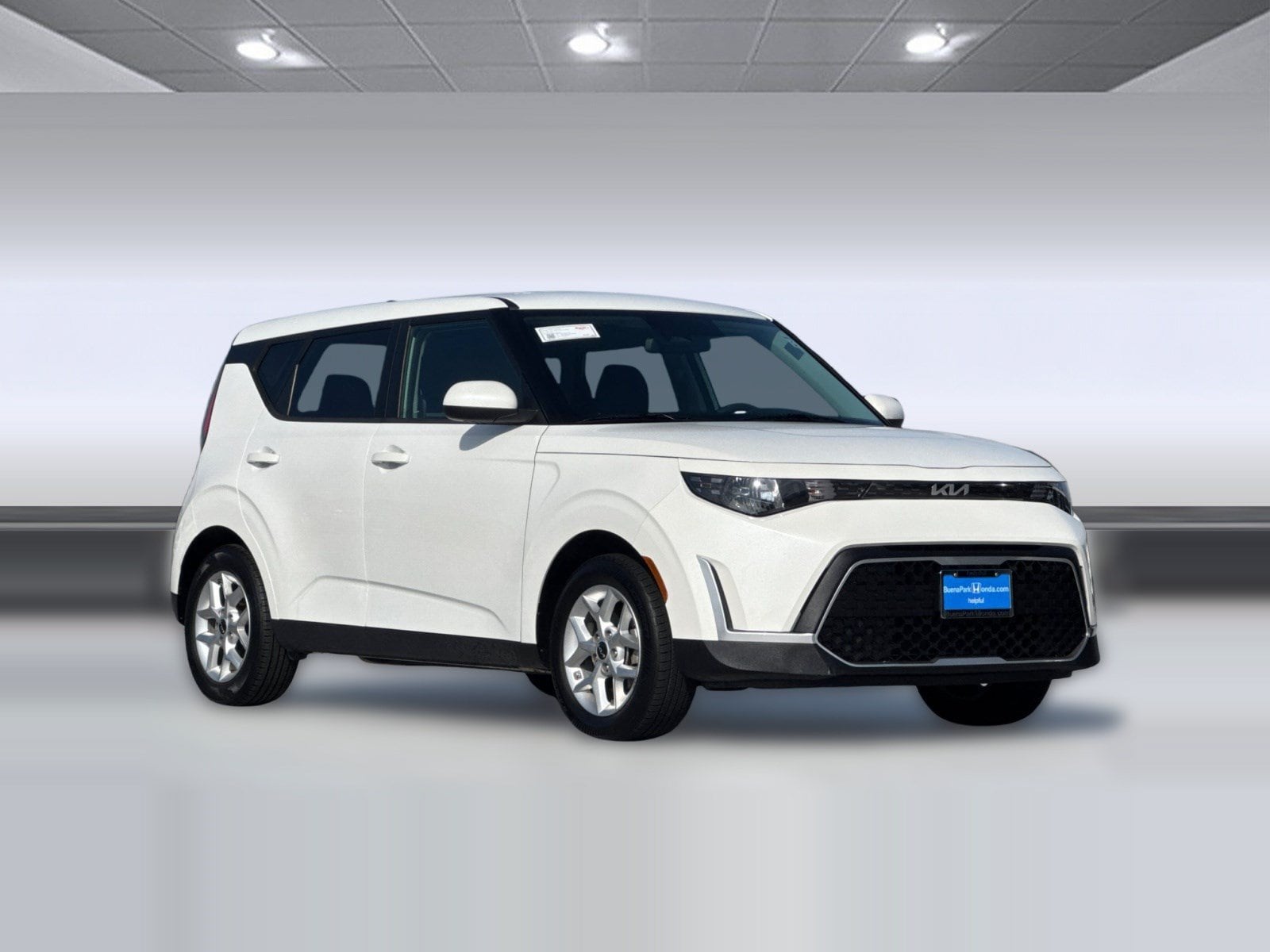 Soul LX Hatchback