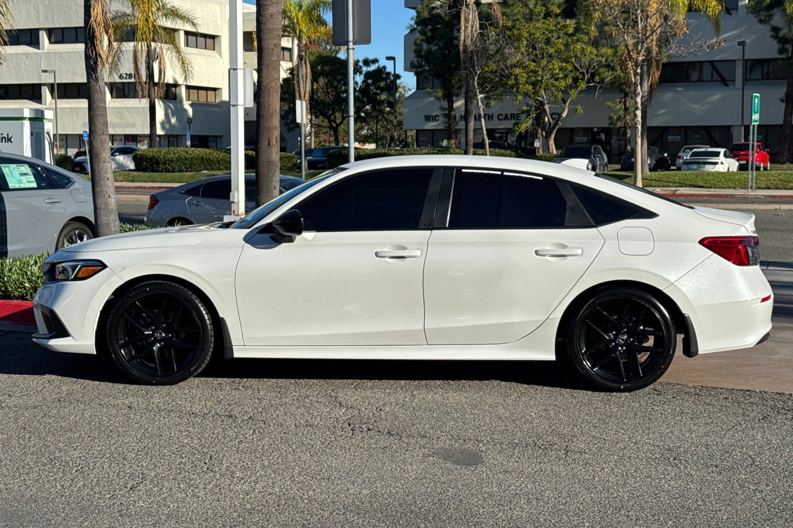 2023 Honda Civic Sport photo 2