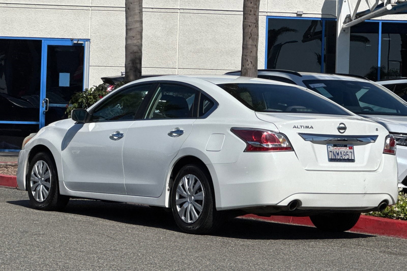 2015 Nissan Altima 2.5 S photo 2