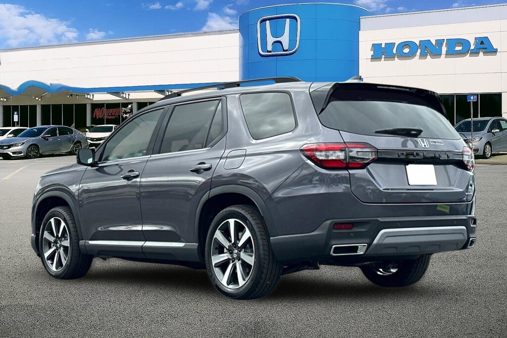 New 2025 Honda Pilot Touring SUV