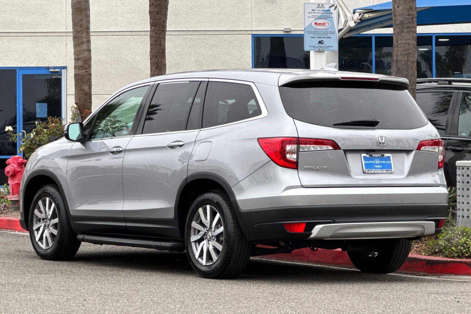 2020 Honda Pilot EX-L photo 3