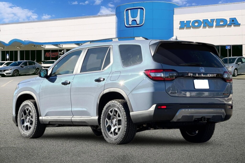 New 2026 Honda Pilot TrailSport SUV