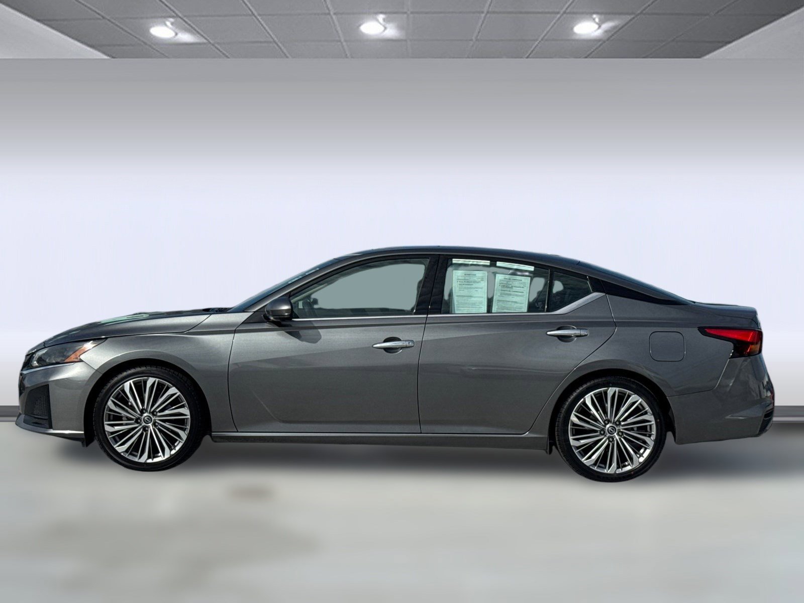 2023 Nissan Altima 2.5 SL photo 2