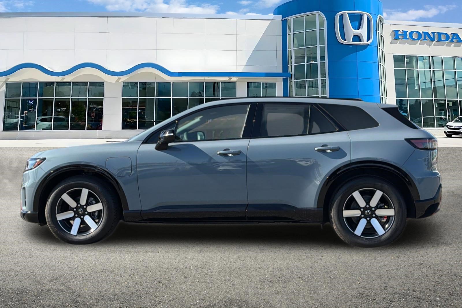 2026 Honda Prologue Touring photo 2