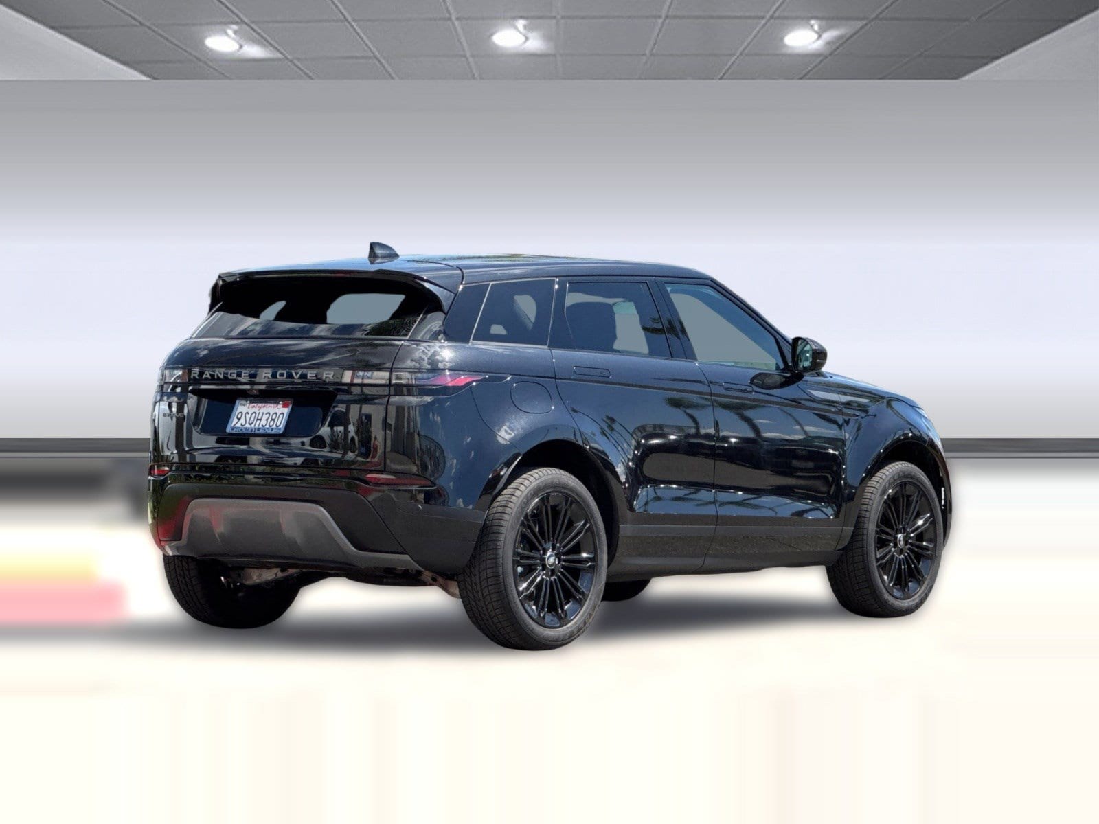 2025 Land Rover Range Rover Evoque Core S photo 3