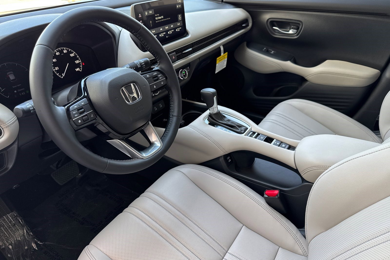 2026 Honda HR-V EX-L photo 4