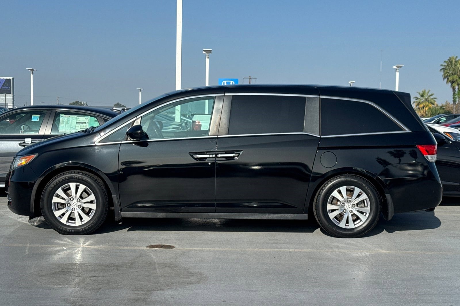 Used 2014 Honda Odyssey EX with VIN 5FNRL5H48EB067330 for sale in Buena Park, CA