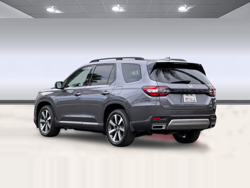Certified 2025 Honda Pilot Elite SUV
