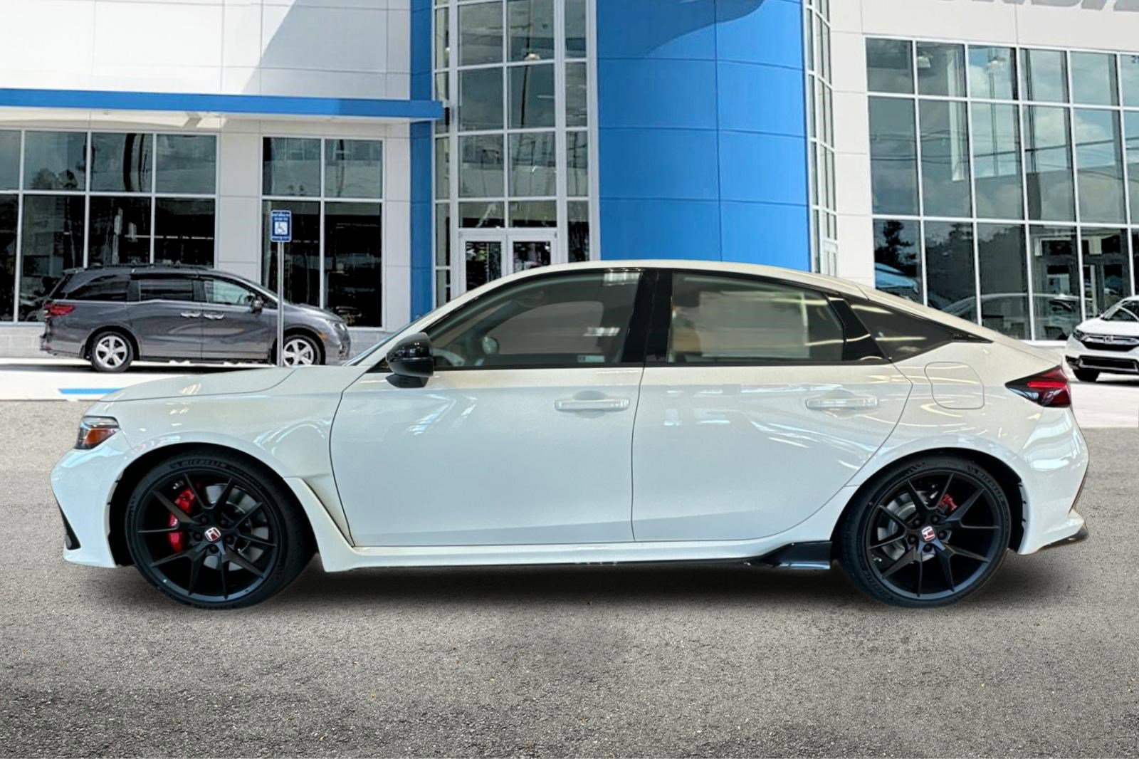 2025 Honda Civic Type R photo 2