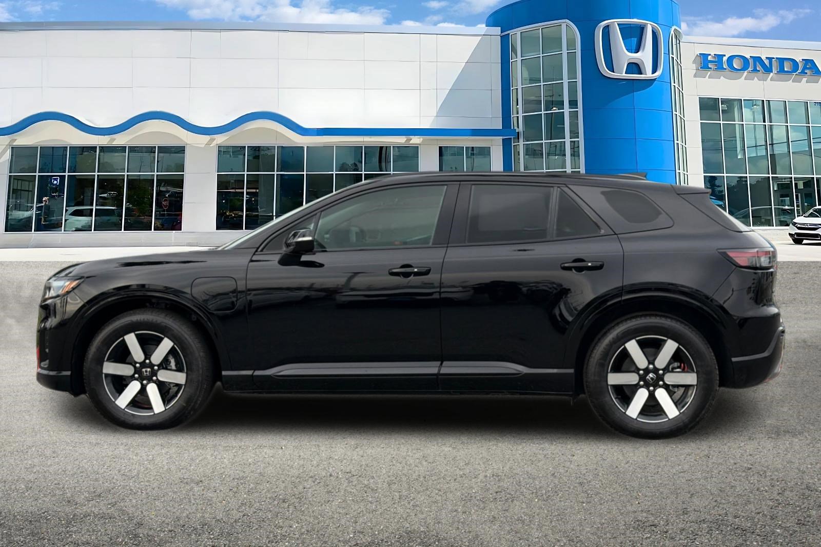 2026 Honda Prologue Touring photo 2