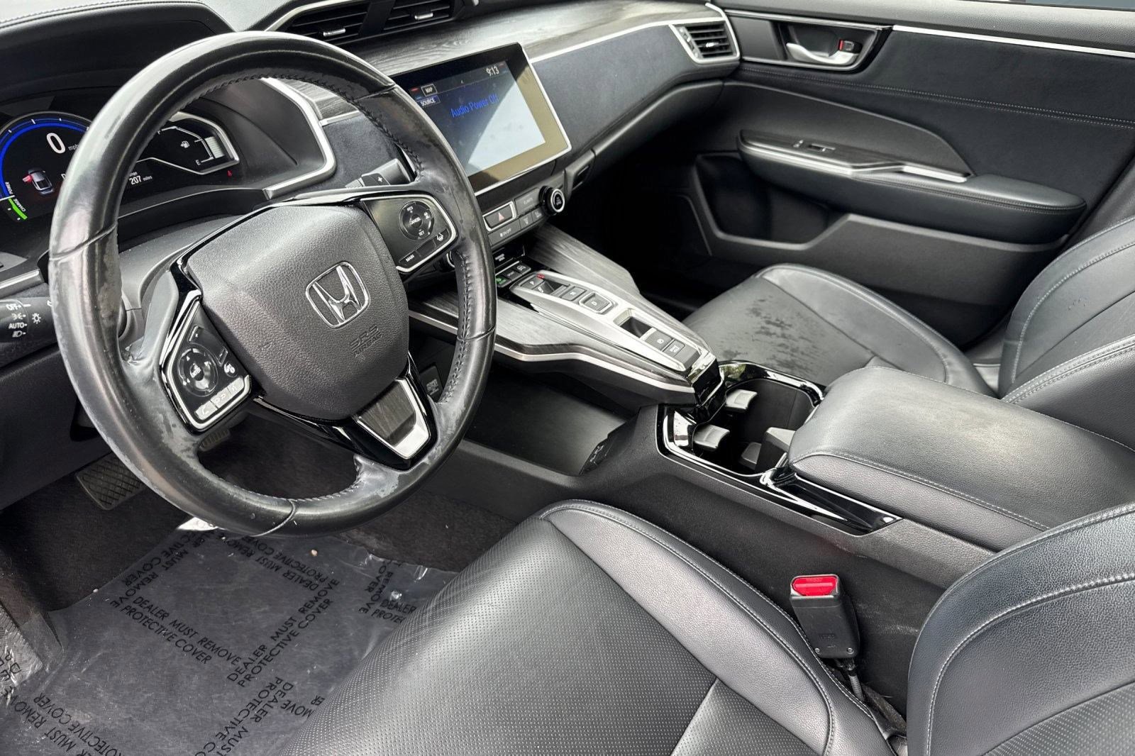 2021 Honda Clarity Plug-In Hybrid Touring photo 4