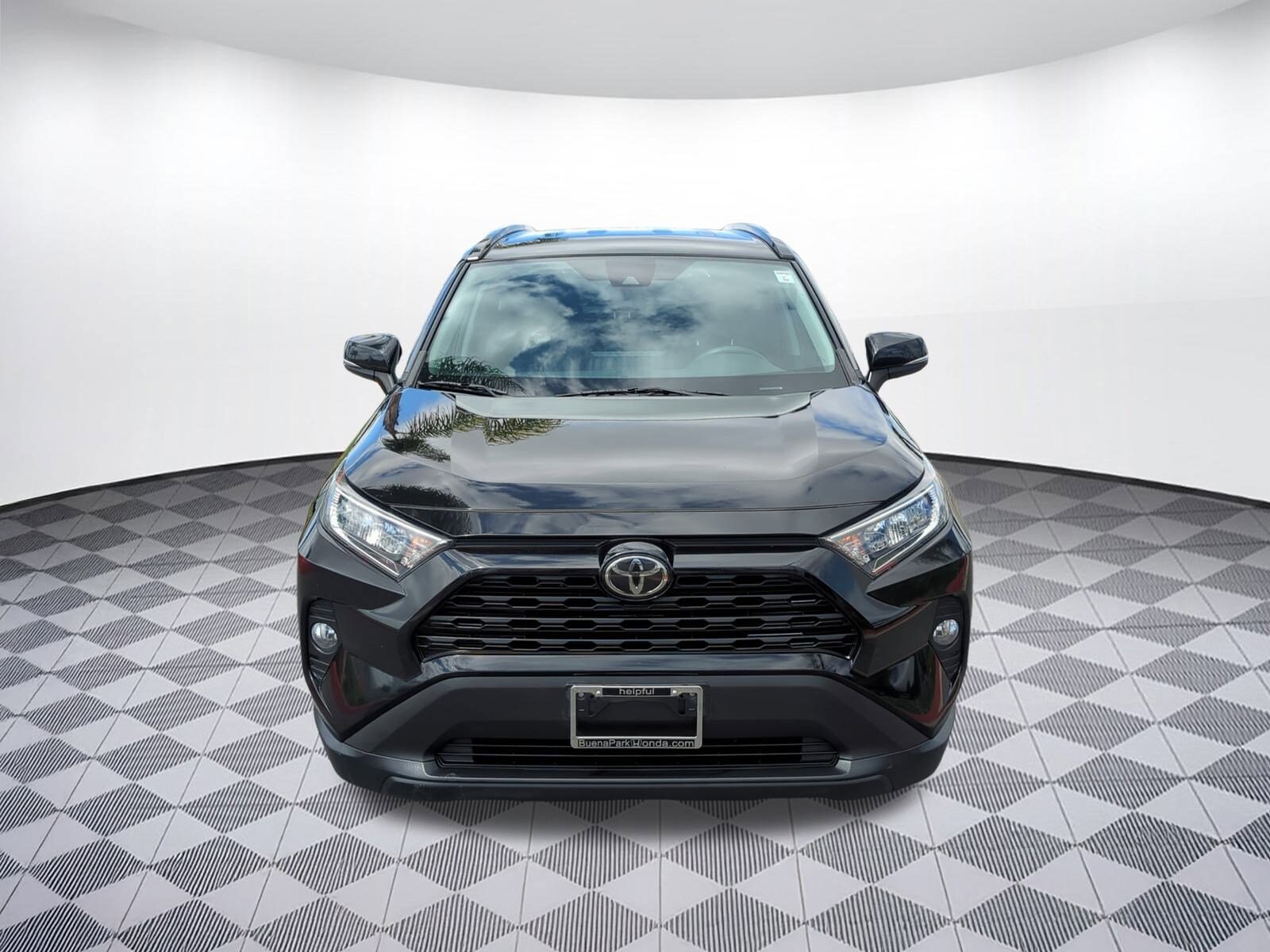 Used 2021 Toyota RAV4 XLE with VIN 2T3W1RFV6MW116397 for sale in Buena Park, CA