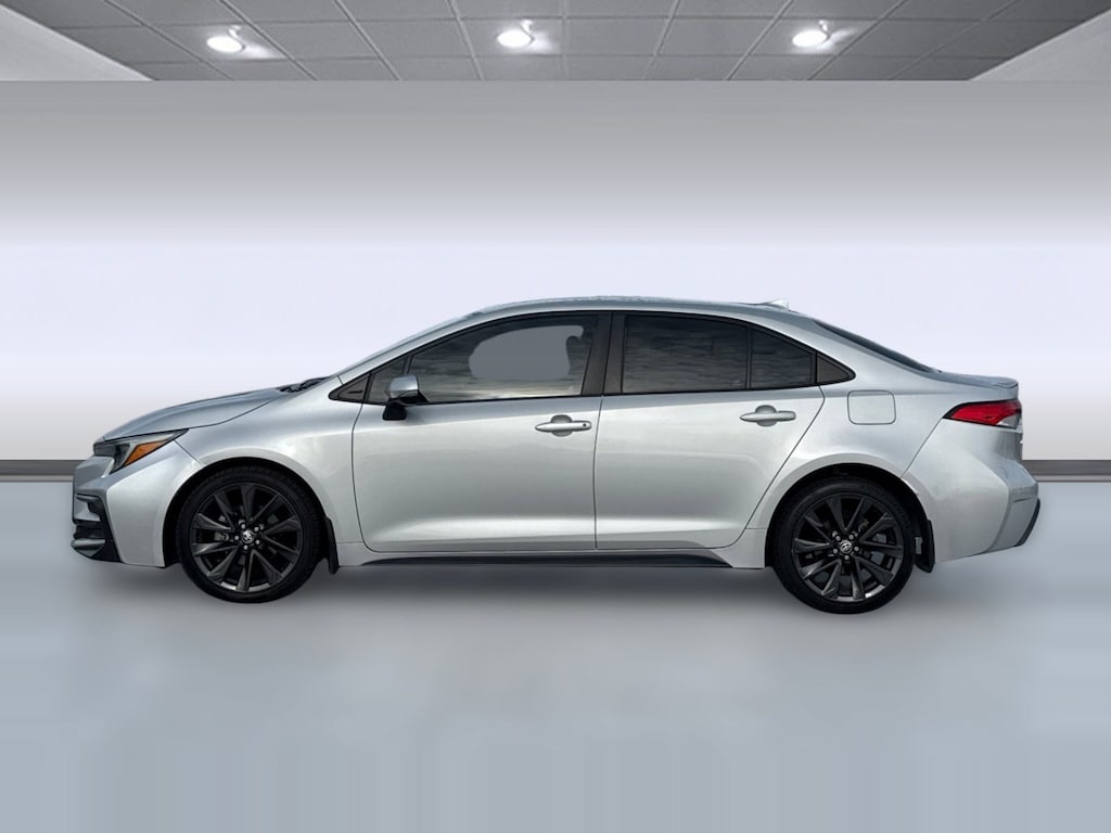 Used 2023 Toyota Corolla SE Sedan