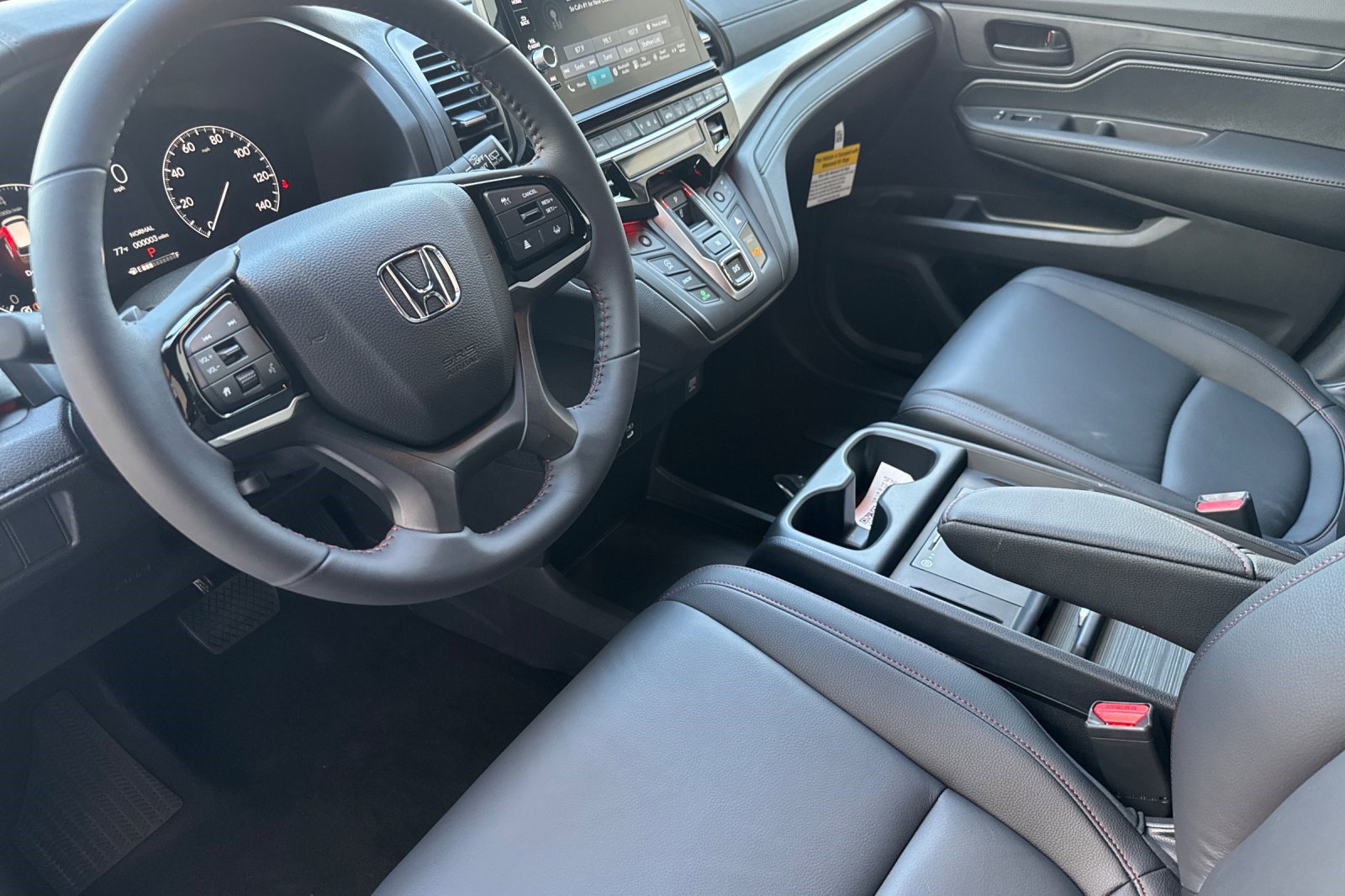 2026 Honda Odyssey photo 4