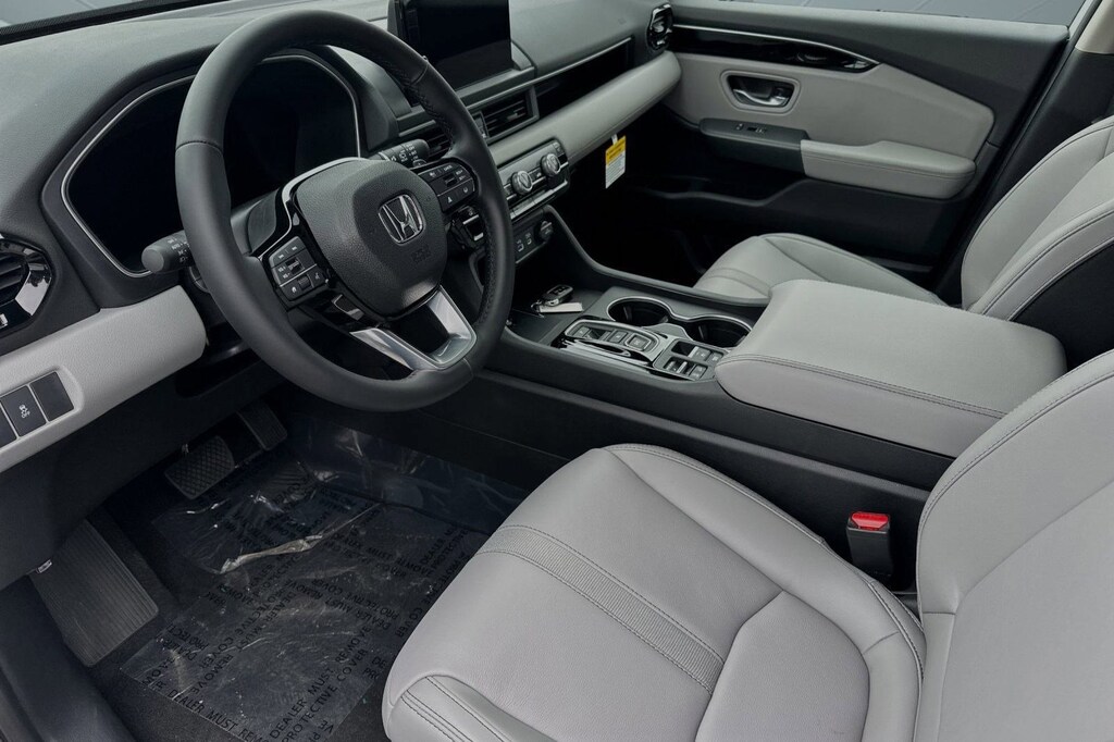 New 2025 Honda Pilot Touring SUV
