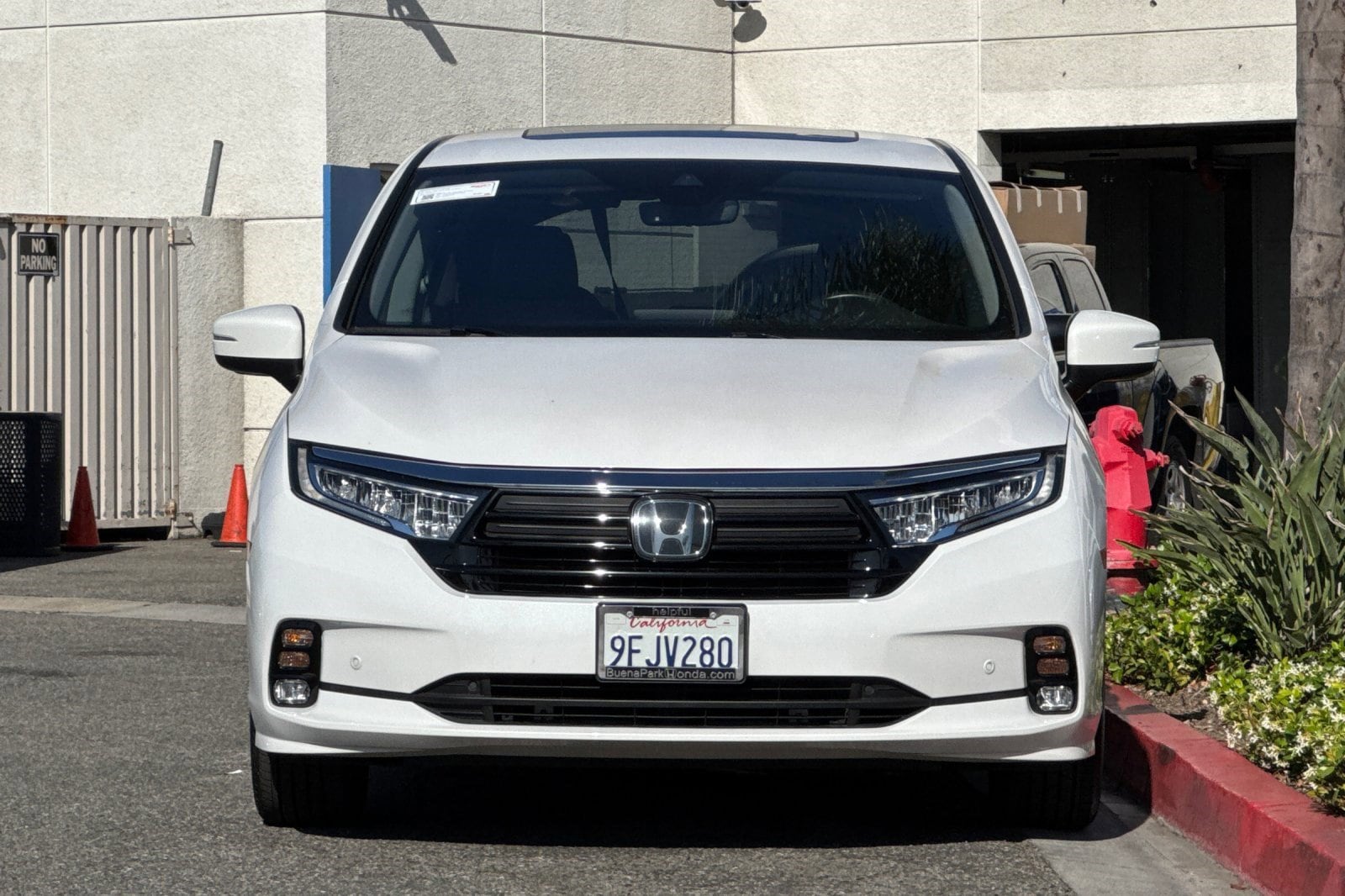 2023 Honda Odyssey Touring photo 4