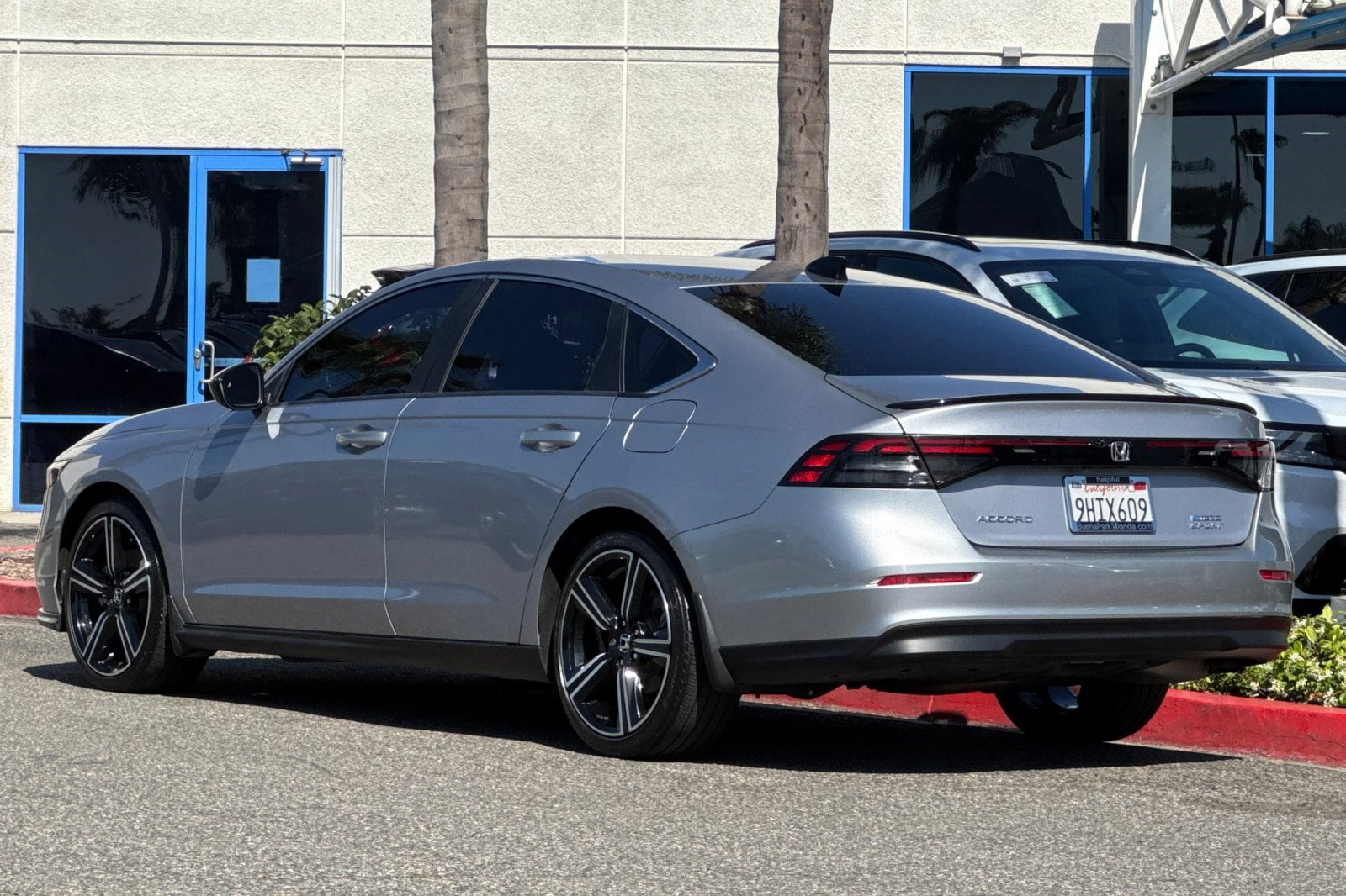 2023 Honda Accord Hybrid Sport photo 2