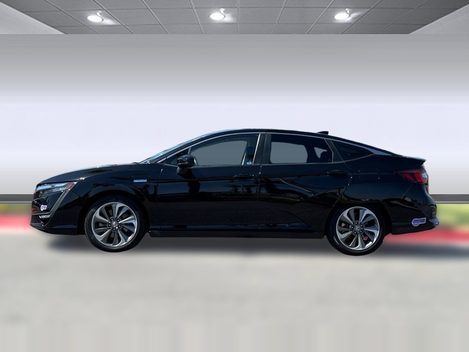 Clarity Plug-In Hybrid Touring Sedan