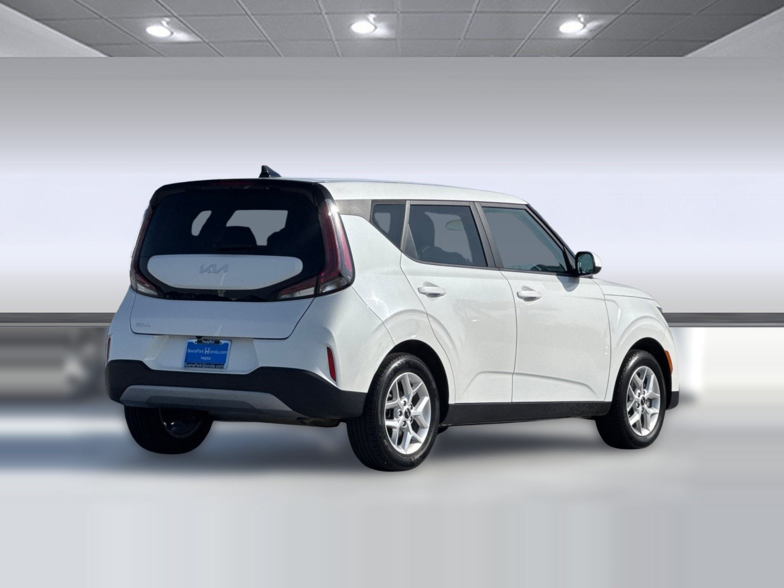 Soul LX Hatchback