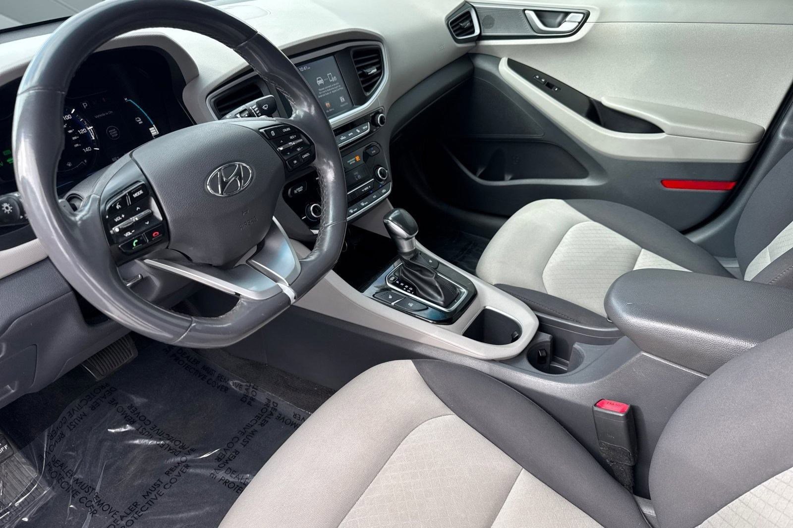 2019 Hyundai Ioniq Plug-In Hybrid photo 4