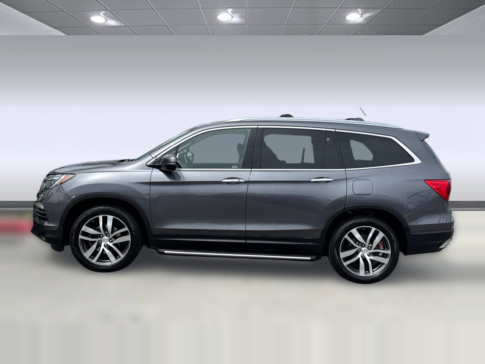 Used 2016 Honda Pilot Elite with VIN 5FNYF6H03GB053117 for sale in Buena Park, CA