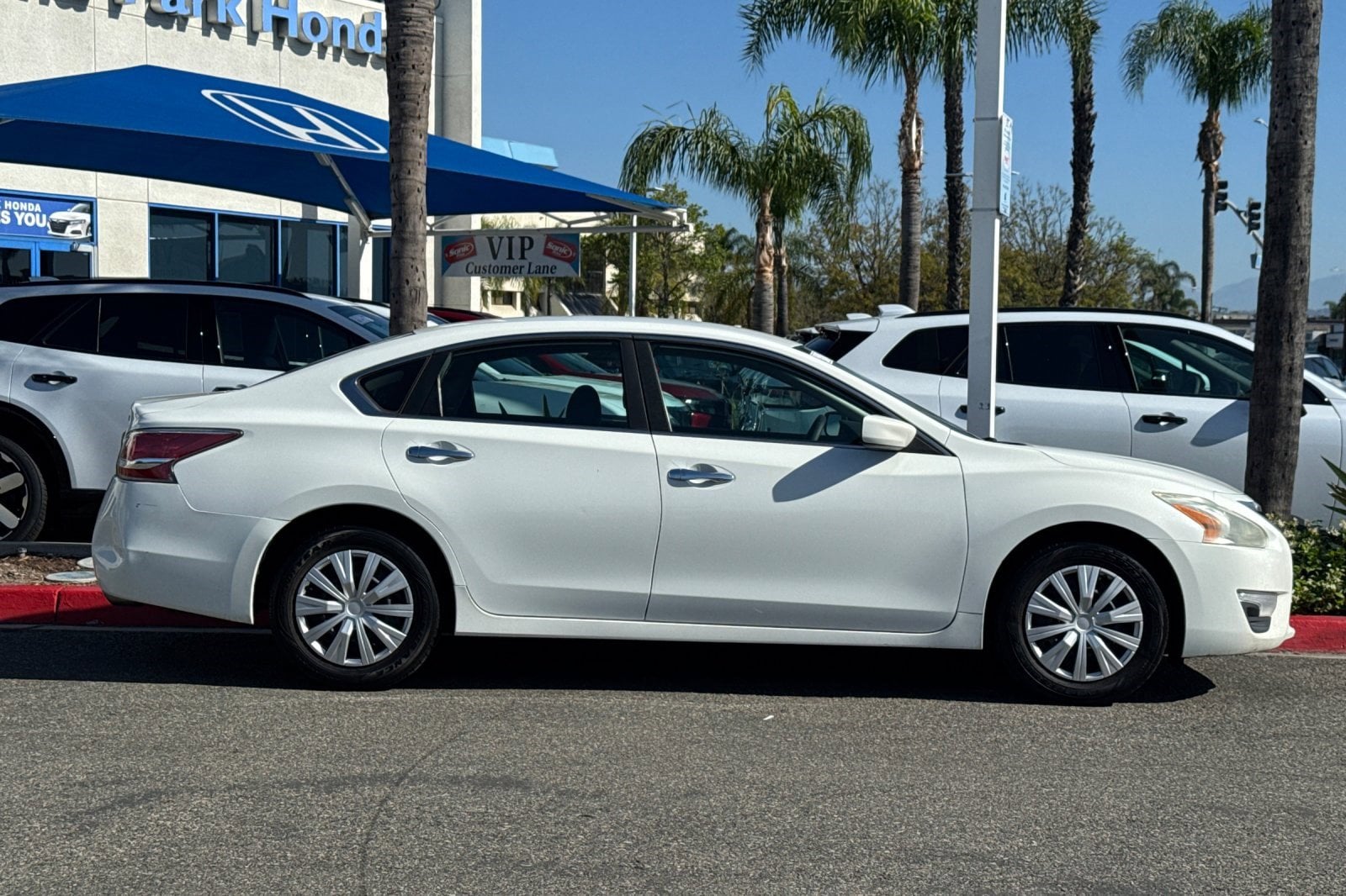 2015 Nissan Altima 2.5 S photo 3