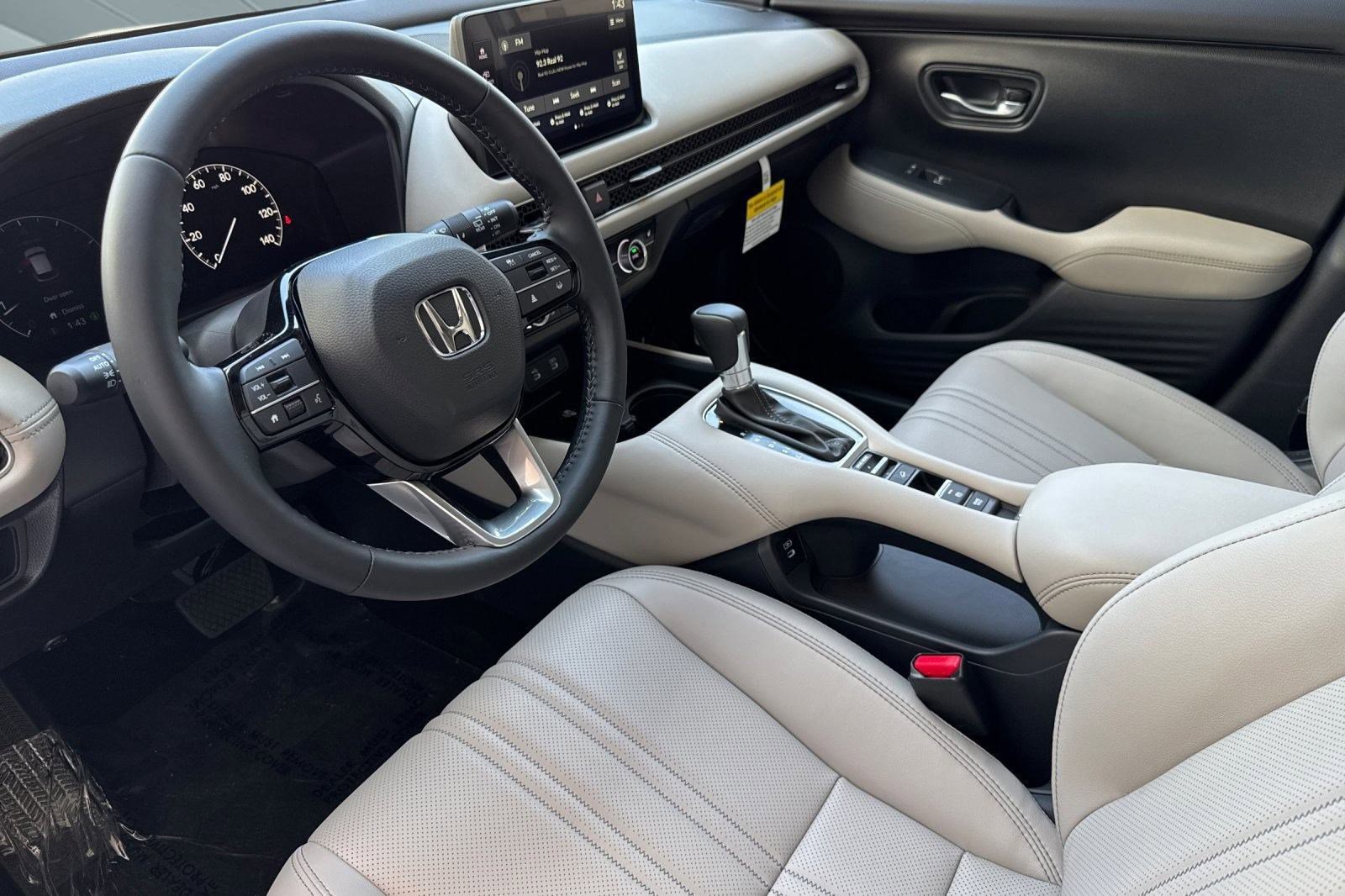 2026 Honda HR-V EX-L photo 4