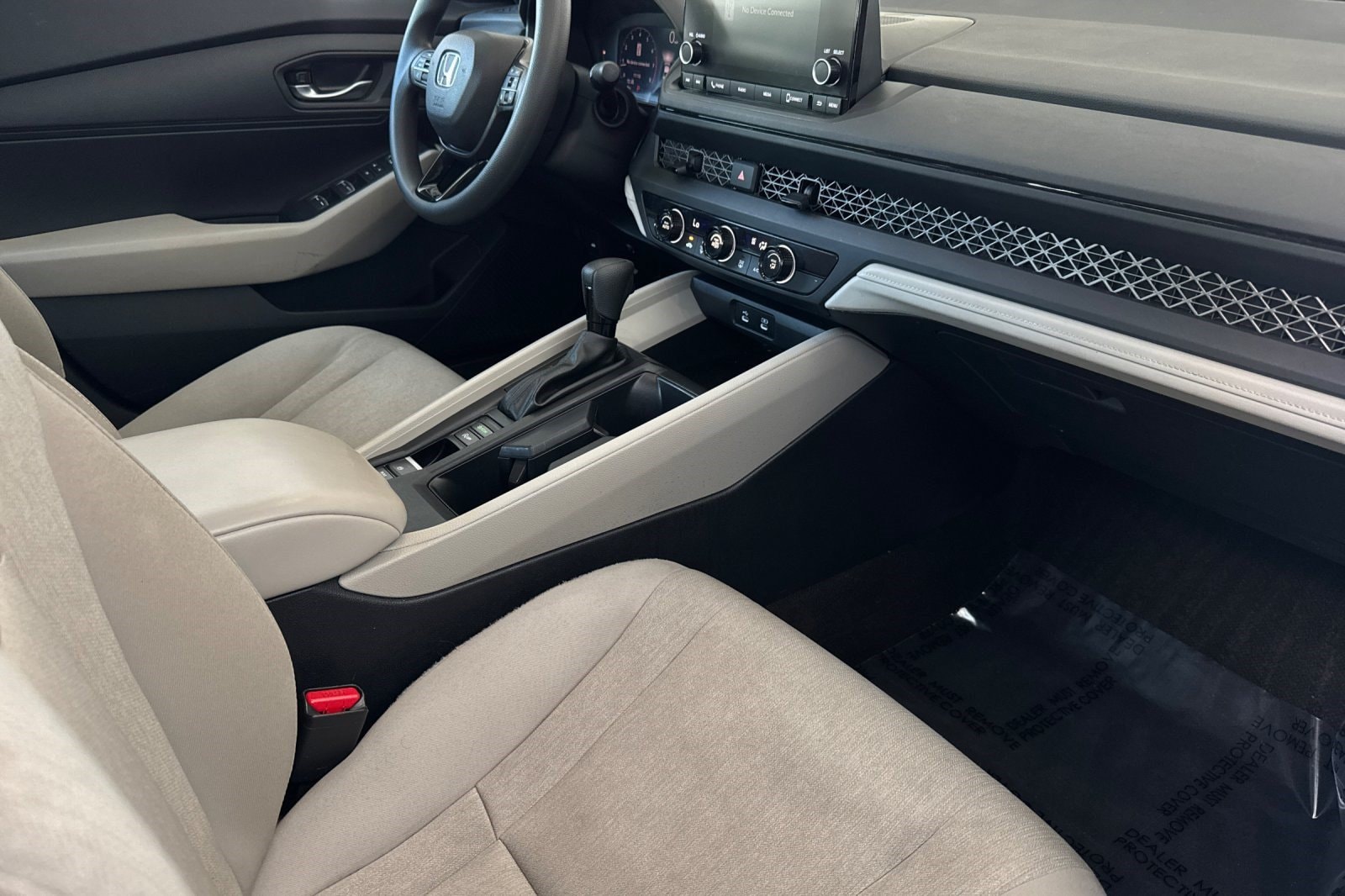 2024 Honda Accord LX - Photo 32