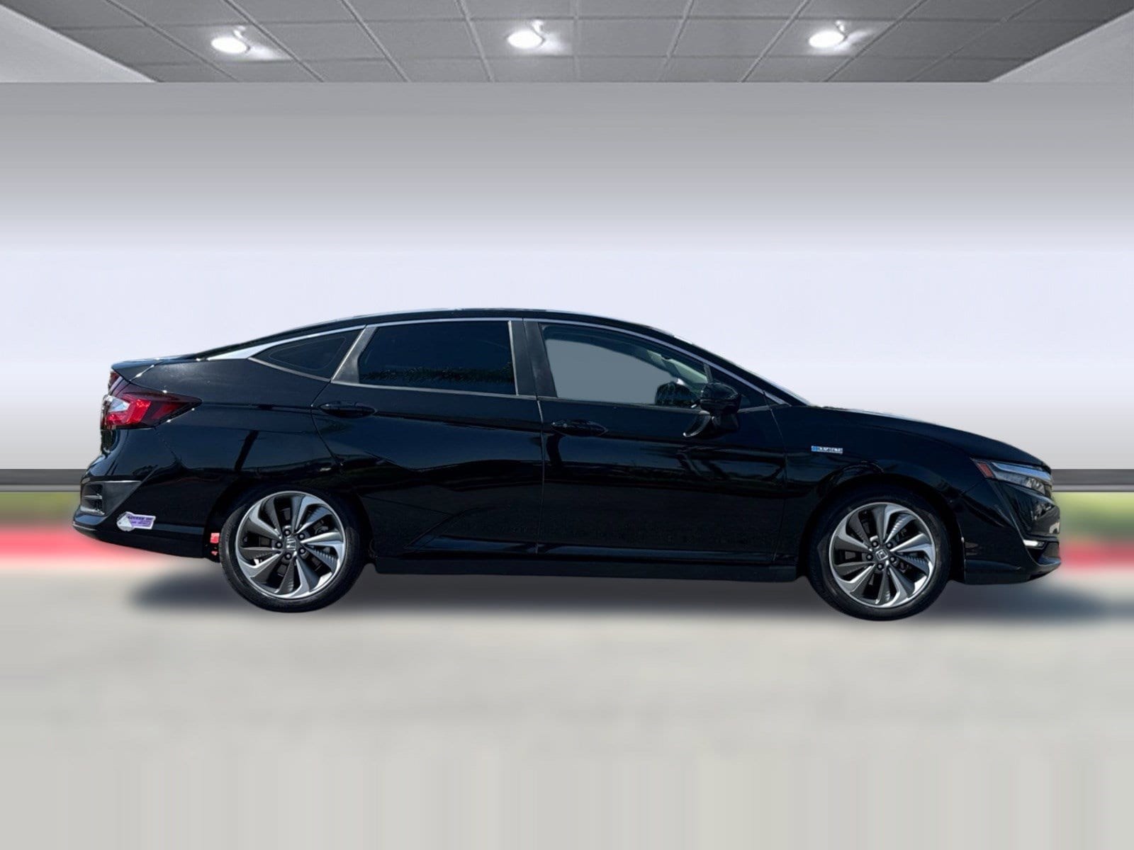 Clarity Plug-In Hybrid Touring Sedan