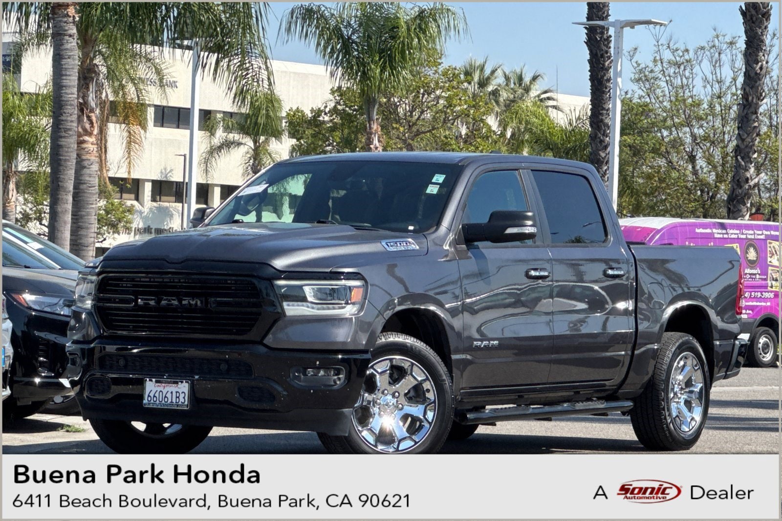 2020 RAM 1500 Big Horn/Lone Star 4x4 Crew Cab 5'7's photo