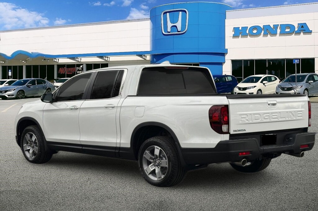New 2026 Honda Ridgeline RTL Truck Crew Cab